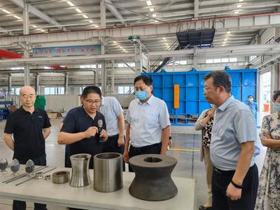 黨委書記張殿臣赴威海調(diào)研校地合作事宜并看望&ldquo;四進&rdquo;工作組學(xué)校掛職干部